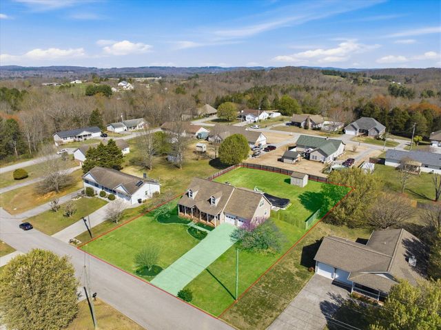 2727 Kenwood Drive, Athens, TN 37303
