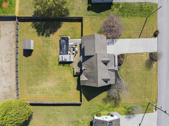2727 Kenwood Drive, Athens, TN 37303