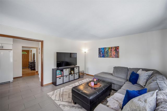 3929 56th Street, Des Moines, IA 50310