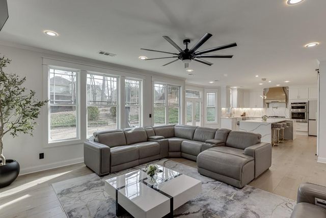 6130 Baybrook Trace, Hoschton, GA 30548