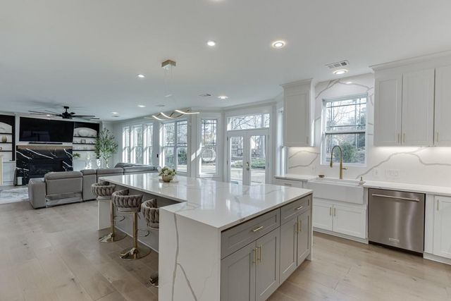 6130 Baybrook Trace, Hoschton, GA 30548