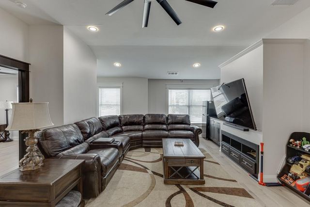 6130 Baybrook Trace, Hoschton, GA 30548