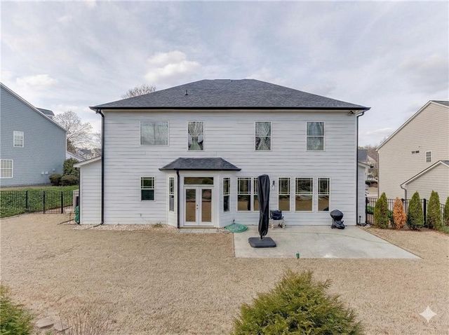 6130 Baybrook Trace, Hoschton, GA 30548