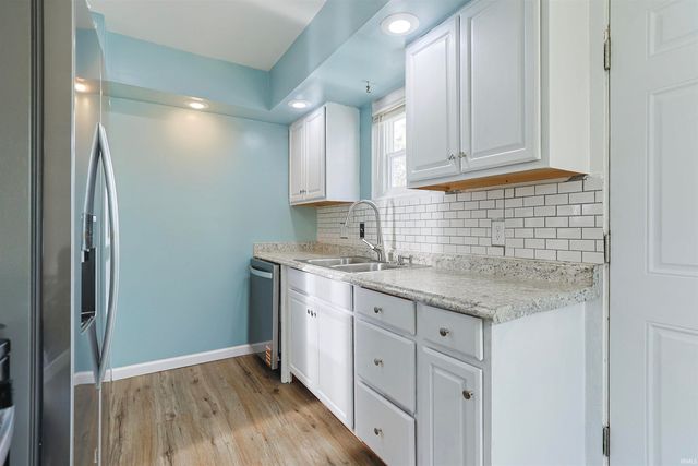 1228 Ironwood Drive, South Bend, IN 46617