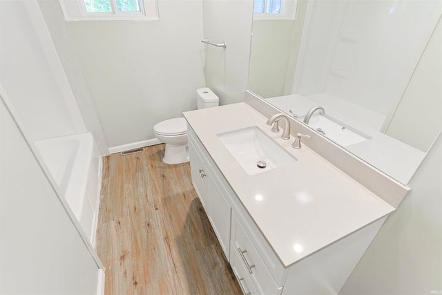 1228 Ironwood Drive, South Bend, IN 46617