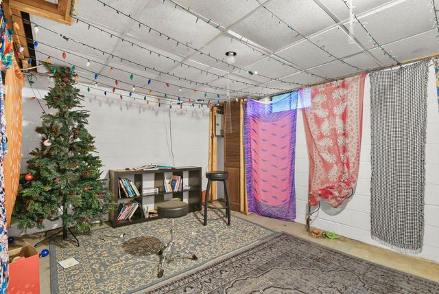 1914 Boyd Avenue, Madison, WI 53704