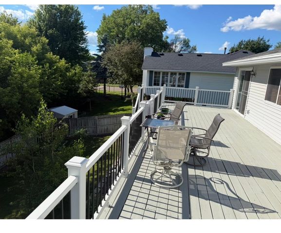6533 Neddersen Circle, Brooklyn Park, MN 55445