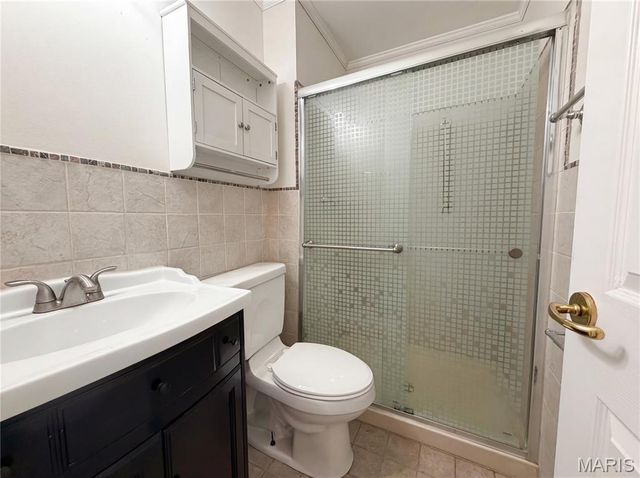 3325 Steed Drive, Florissant, MO 63033