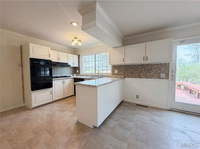 3325 Steed Drive, Florissant, MO 63033