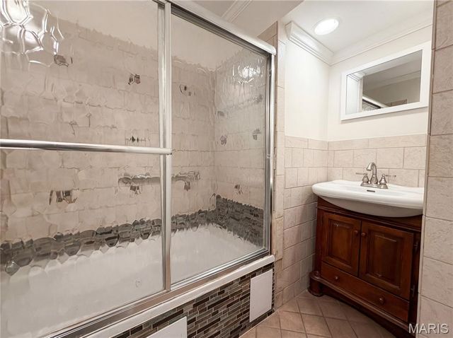 3325 Steed Drive, Florissant, MO 63033