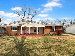 3325 Steed Drive, Florissant, MO 63033