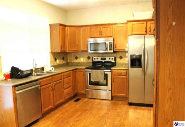 149 Iron Gate Place, Rineyville, KY 40162