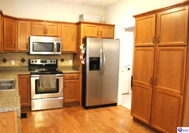 149 Iron Gate Place, Rineyville, KY 40162