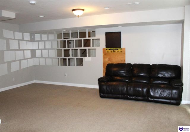 149 Iron Gate Place, Rineyville, KY 40162