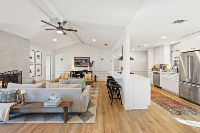 11912 Oakbrook DR, Austin, TX 78753