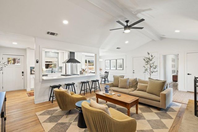 11912 Oakbrook DR, Austin, TX 78753