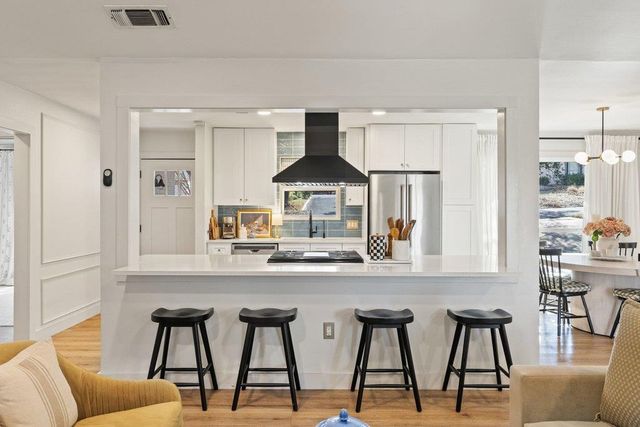 11912 Oakbrook DR, Austin, TX 78753