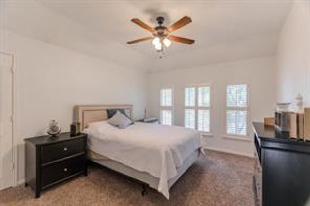 6 Greycrest Place, The Woodlands, TX 77382