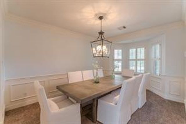 6 Greycrest Place, The Woodlands, TX 77382