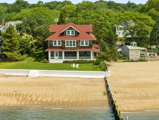 118 Middle Beach Road, Madison, CT 06443