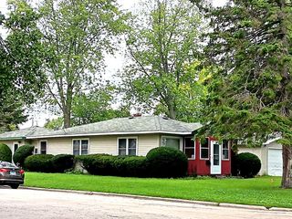 1828-1826 Horeb Avenue, Zion, IL 60099