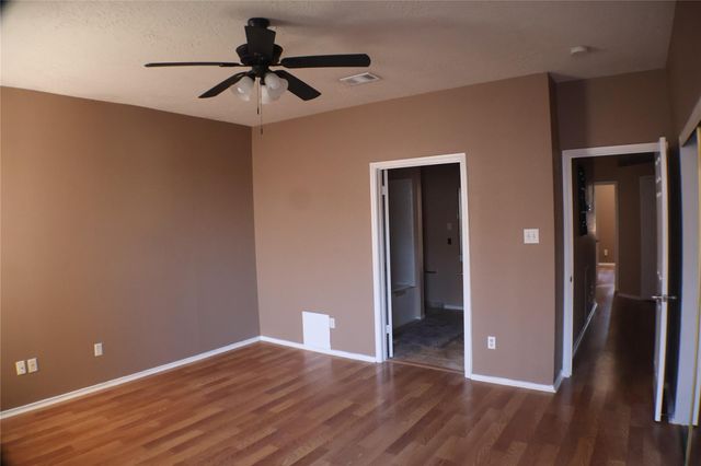 8888 Benning Drive 162, Houston, TX 77031