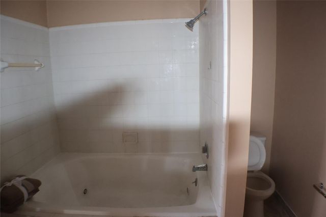 8888 Benning Drive 162, Houston, TX 77031