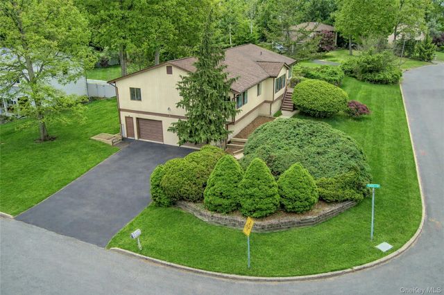 6 Gage Court, Tappan, NY 10983