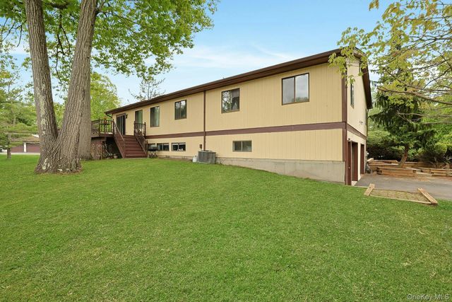 6 Gage Court, Tappan, NY 10983