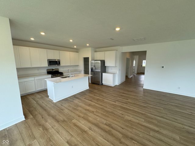 1124 Tansley Lane, Avon, IN 46123