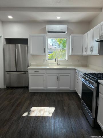 1528 KAYTON AVE, San Antonio, TX 78210