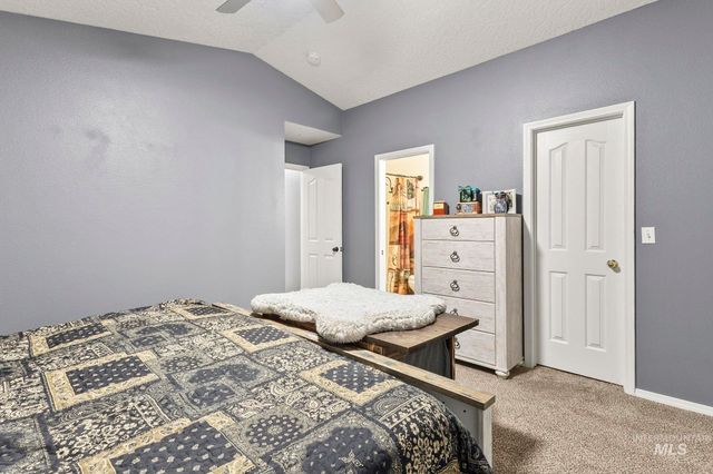 1026 W Edwards Ave, Nampa, ID 83686