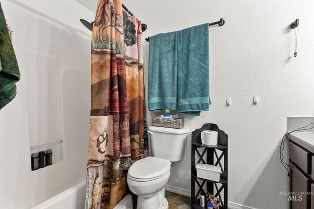 1026 W Edwards Ave, Nampa, ID 83686