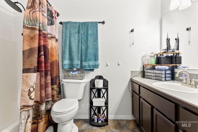 1026 W Edwards Ave, Nampa, ID 83686