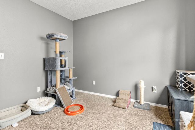 1026 W Edwards Ave, Nampa, ID 83686