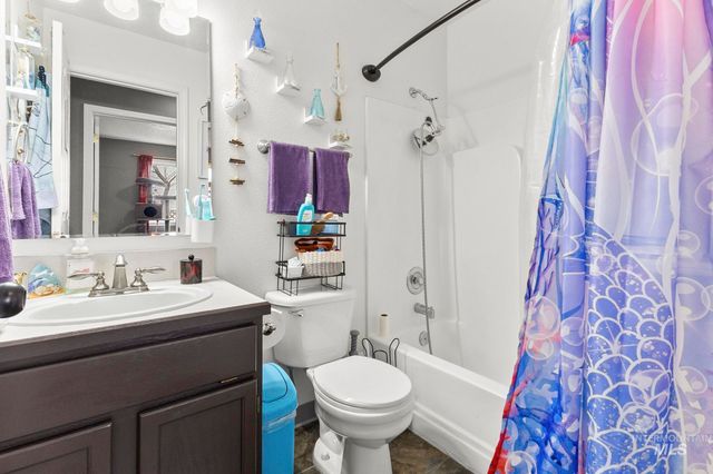 1026 W Edwards Ave, Nampa, ID 83686