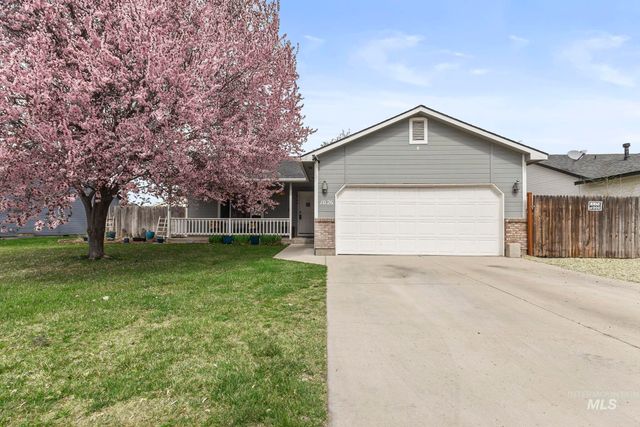 1026 W Edwards Ave, Nampa, ID 83686