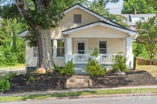 595 E Court Street, Marion, NC 28752