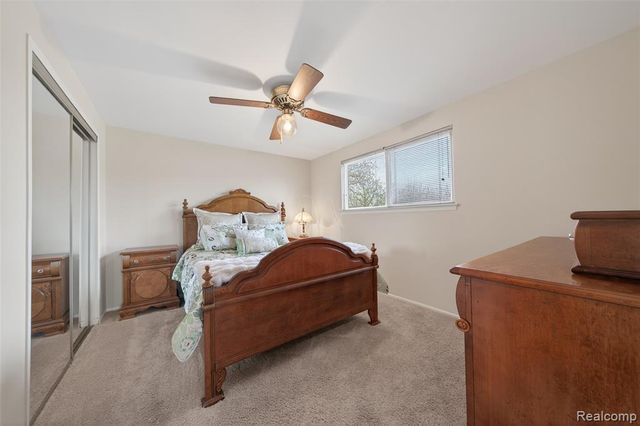 133 N Bywood Avenue, Clawson, MI 48017