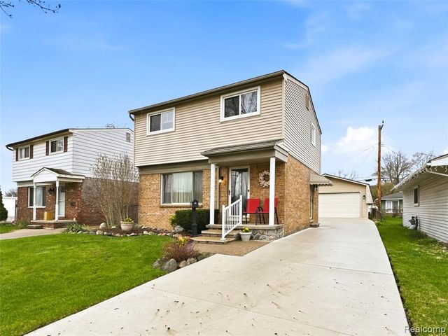 133 N Bywood Avenue, Clawson, MI 48017