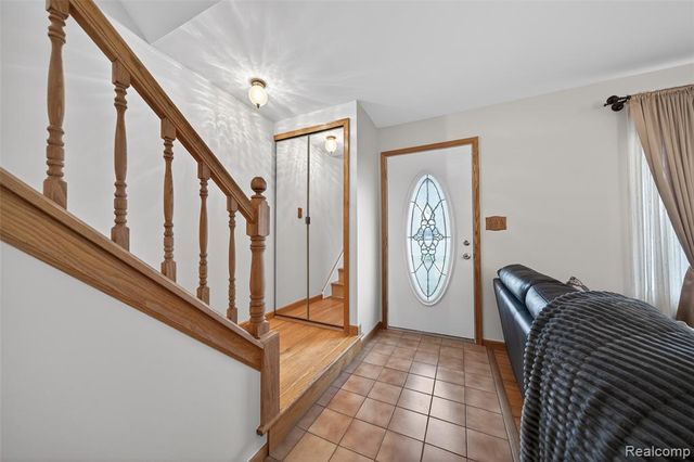 133 N Bywood Avenue, Clawson, MI 48017