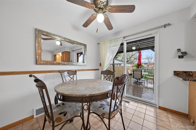 133 N Bywood Avenue, Clawson, MI 48017