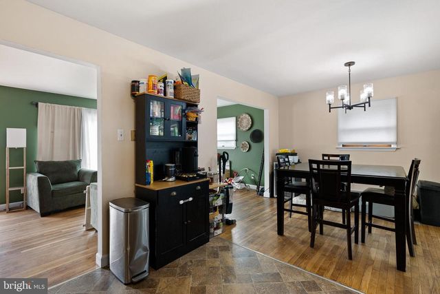 2433 OWEN DR, Wilmington, DE 19808