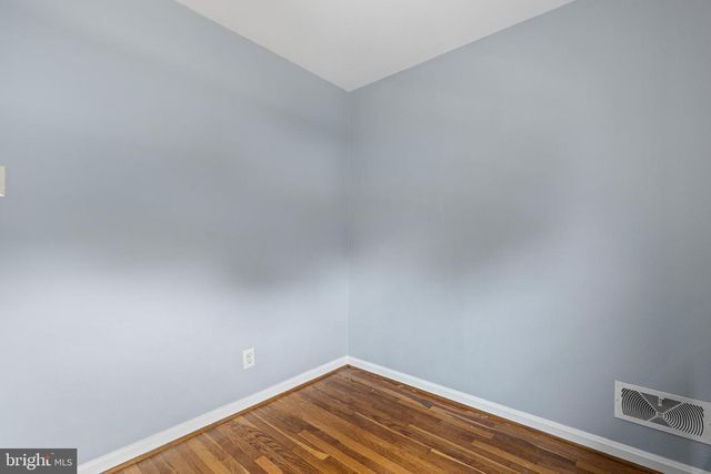 2433 OWEN DR, Wilmington, DE 19808