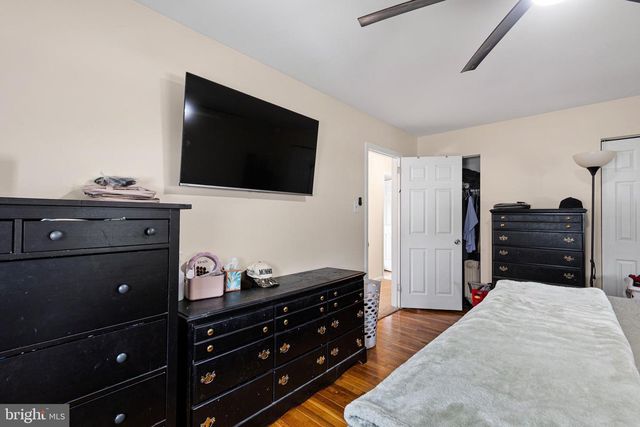 2433 OWEN DR, Wilmington, DE 19808