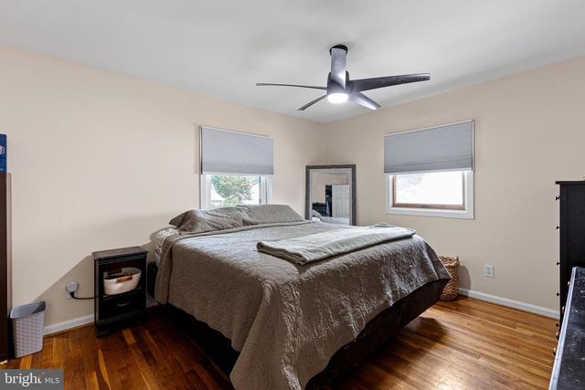 2433 OWEN DR, Wilmington, DE 19808