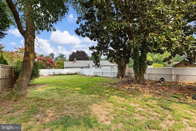 2433 OWEN DR, Wilmington, DE 19808