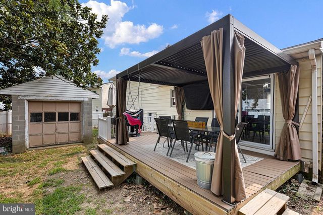 2433 OWEN DR, Wilmington, DE 19808