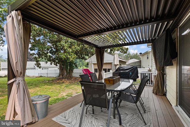 2433 OWEN DR, Wilmington, DE 19808