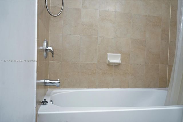 3365 W 91 Terr, Hialeah, FL 33018
